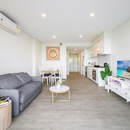 Liverpool Adorable 2Br Apt With Free Parking Warwick Farm Bagian luar foto